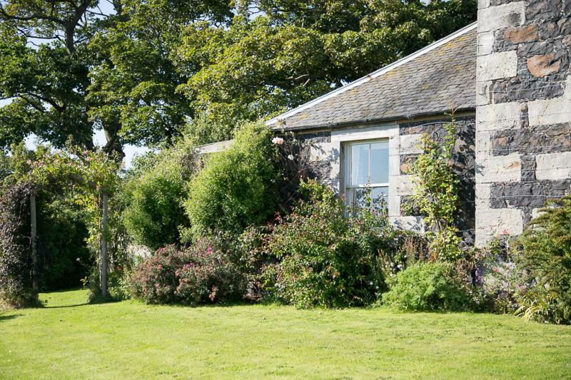 Buckthorns House Bed & Breakfast Leven  Bagian luar foto